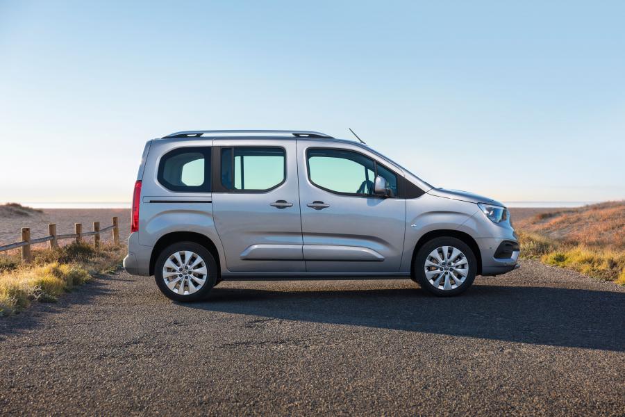  Opel Combo Life 2018 года  (фото 5 из 44)